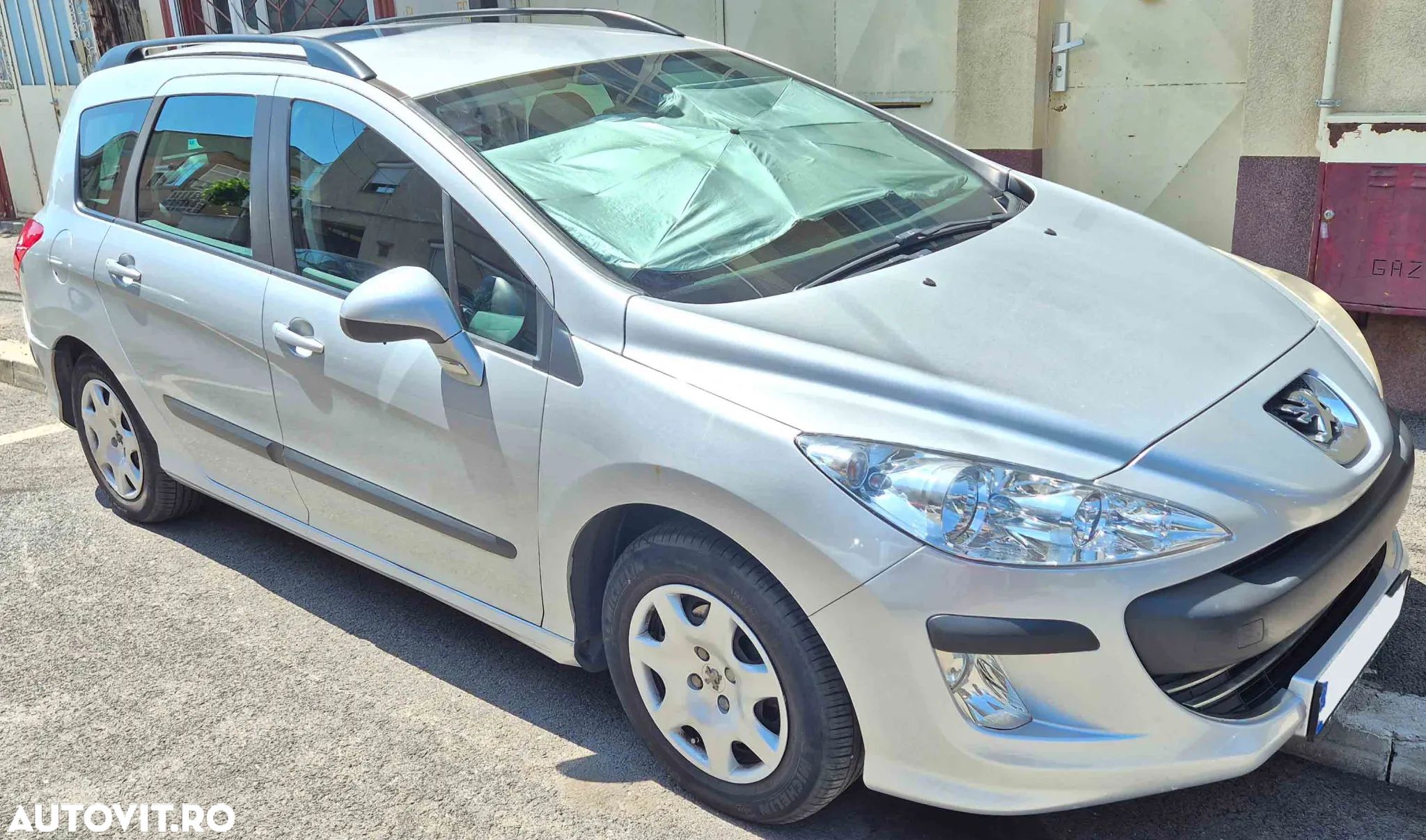 Peugeot 308 1.6HDi Confort Pack - 1