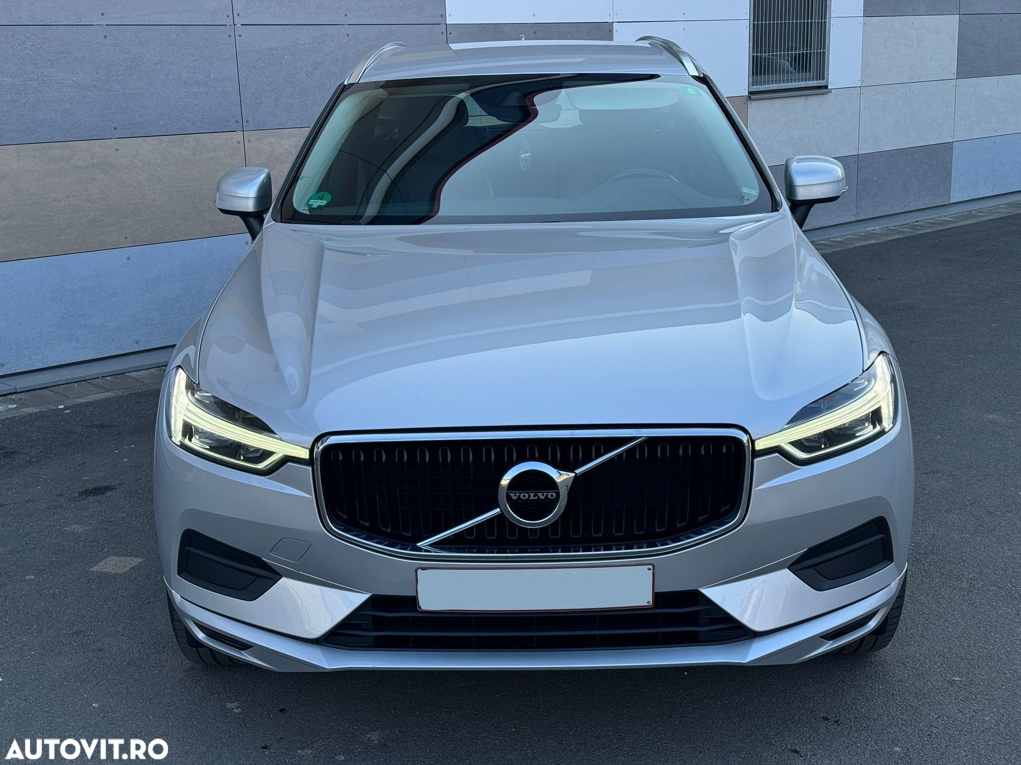 Volvo XC 60 D4 Geartronic Momentum Pro - 3