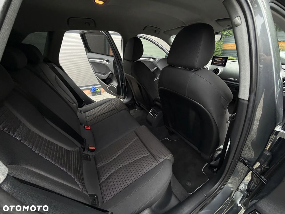 Audi A3 Sportback - 17