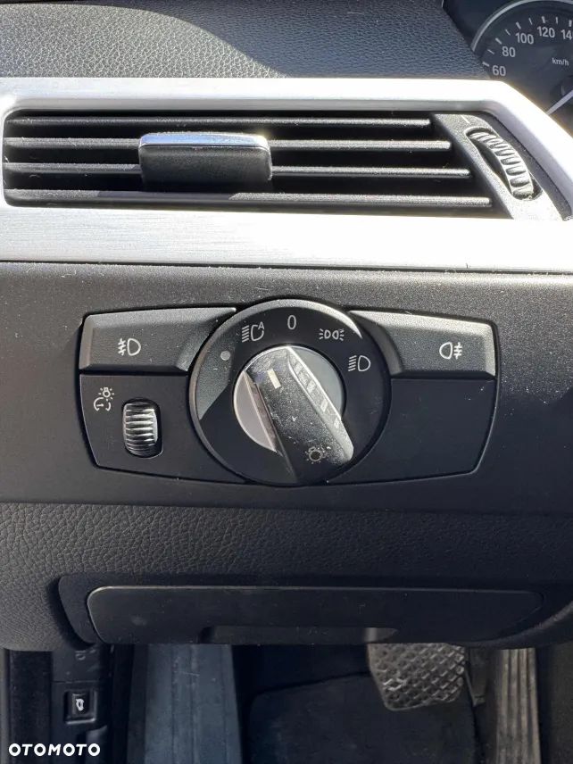 BMW Seria 5 520d - 12
