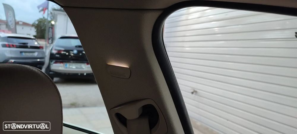 BMW 320 d Touring Aut. Sport Line - 48