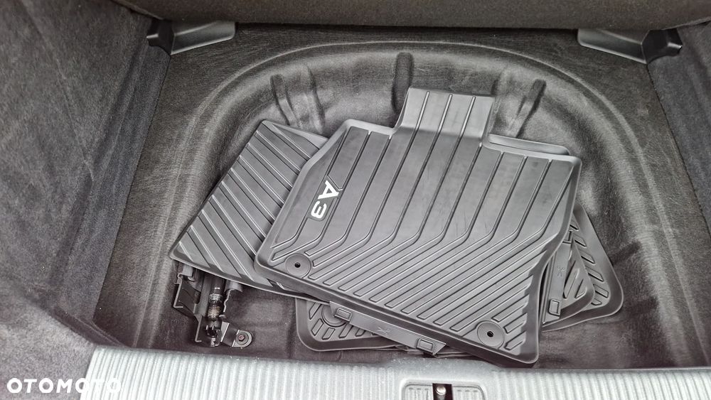 Audi A3 Sportback 1.4 TFSI S line Sportpaket - 34