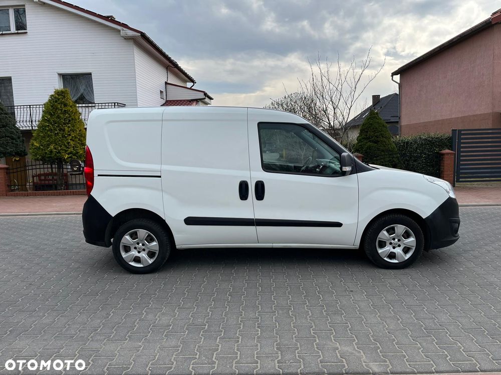 Opel Combo - 11