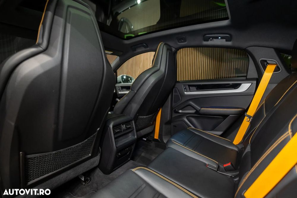 Porsche Cayenne Coupe - 33