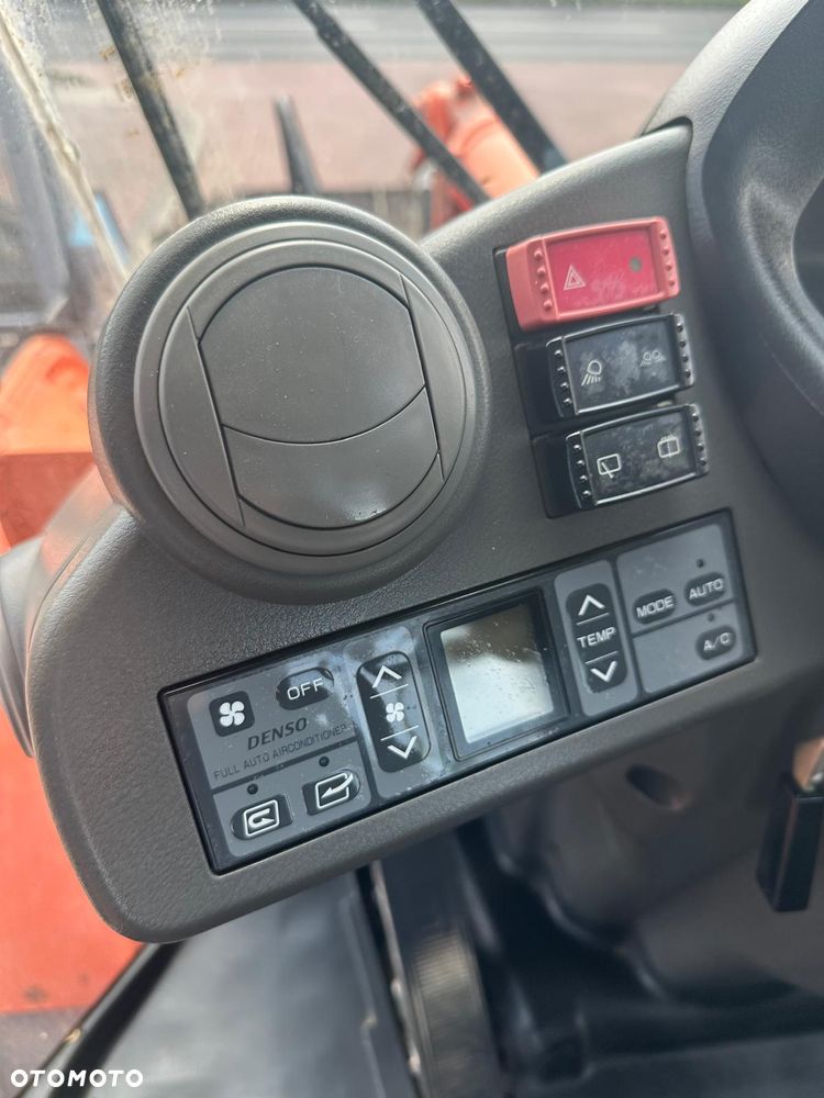 Hitachi ZW 180 - 20