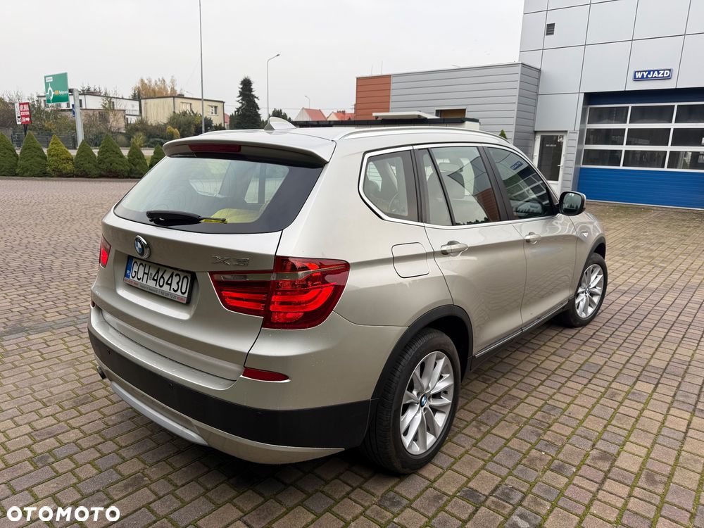 BMW X3 xDrive20i Advantage - 8