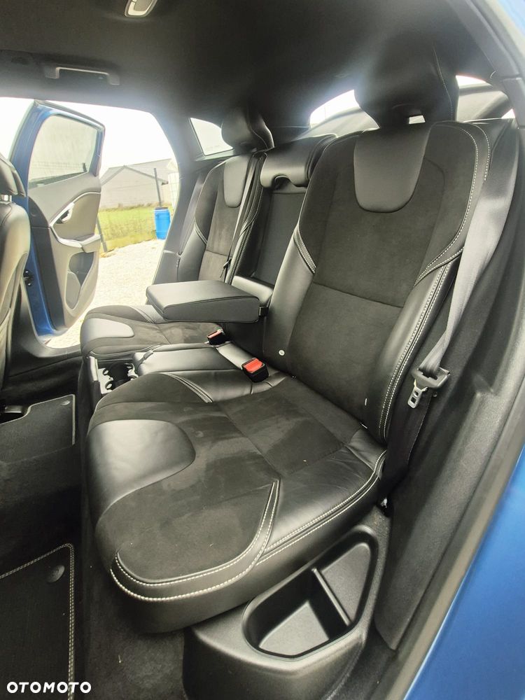 Volvo V40 T2 Geartronic RDesign - 21