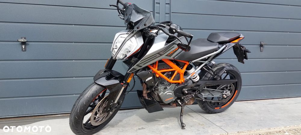 KTM Duke 125 - 19