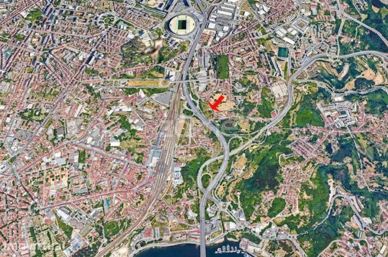 Oportunidade de Investimento/Conjunto de 4 Terrenos /Campanhã, Porto - Grande imagem: 3/12