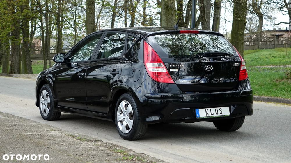 Hyundai i30 i30cw 1.4 UEFA EURO 2012 Edition - 30