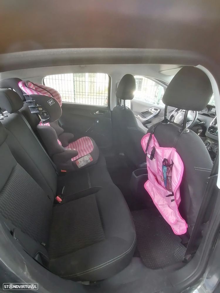 Peugeot 208 1.6 BlueHDi Style - 10