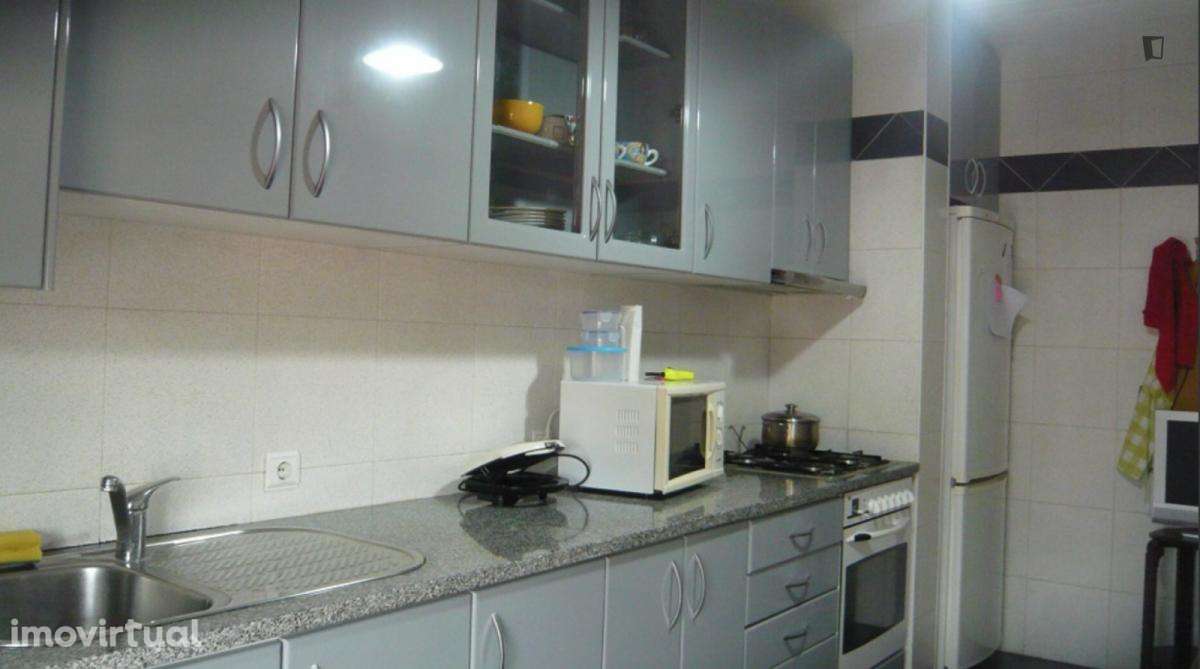 Quarto - localizado em Montes Claros Coimbra - Grande imagem: 5/11