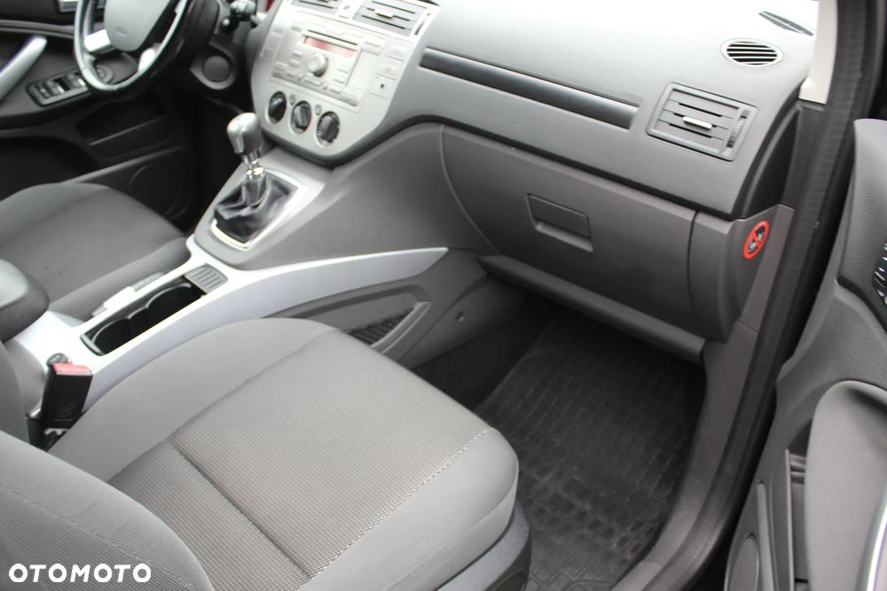 Ford Kuga 2.0 TDCi 2x4 Trend - 23