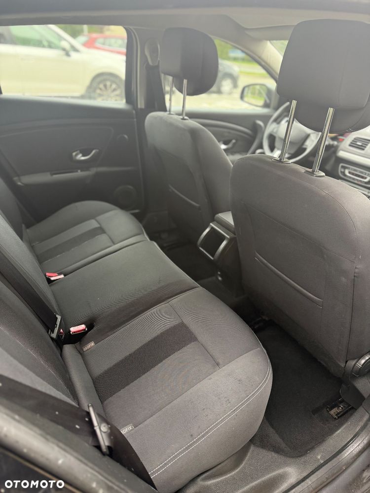 Renault Megane 1.5 dCi Dynamique - 8