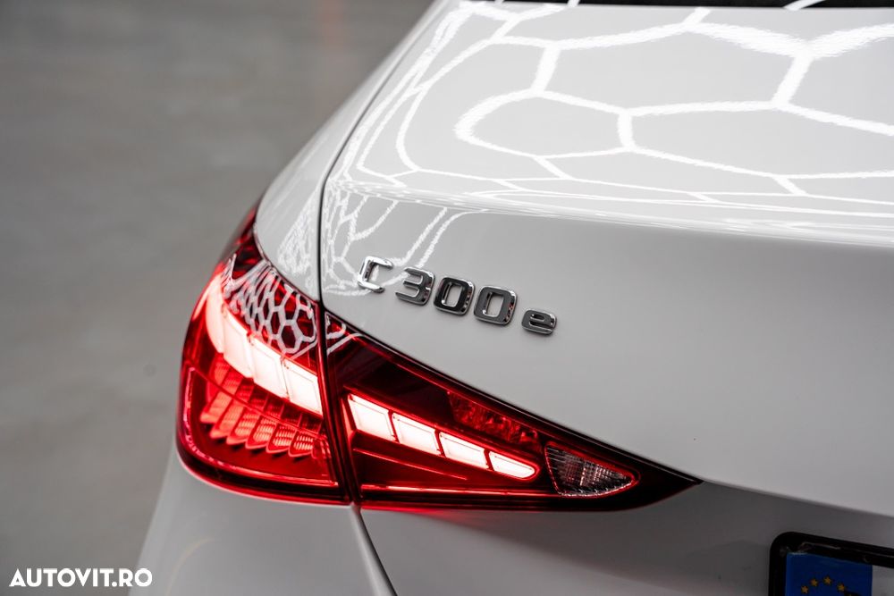Mercedes-Benz C 300 e 9G-TRONIC AMG Line Advanced - 6