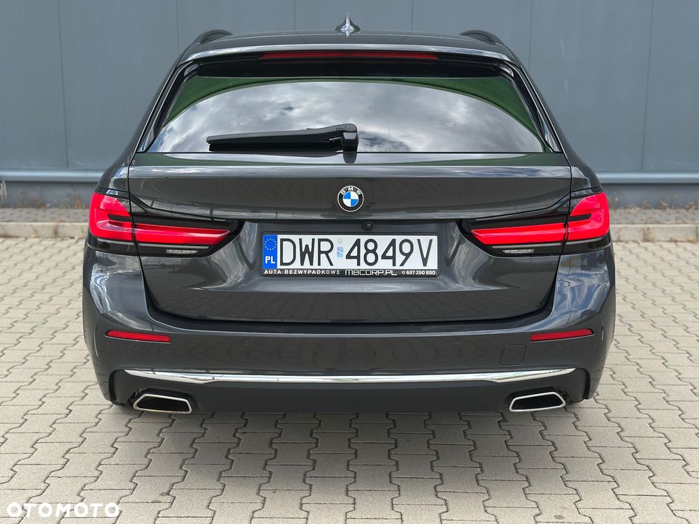 BMW Seria 5 520i mHEV Luxury Line - 31