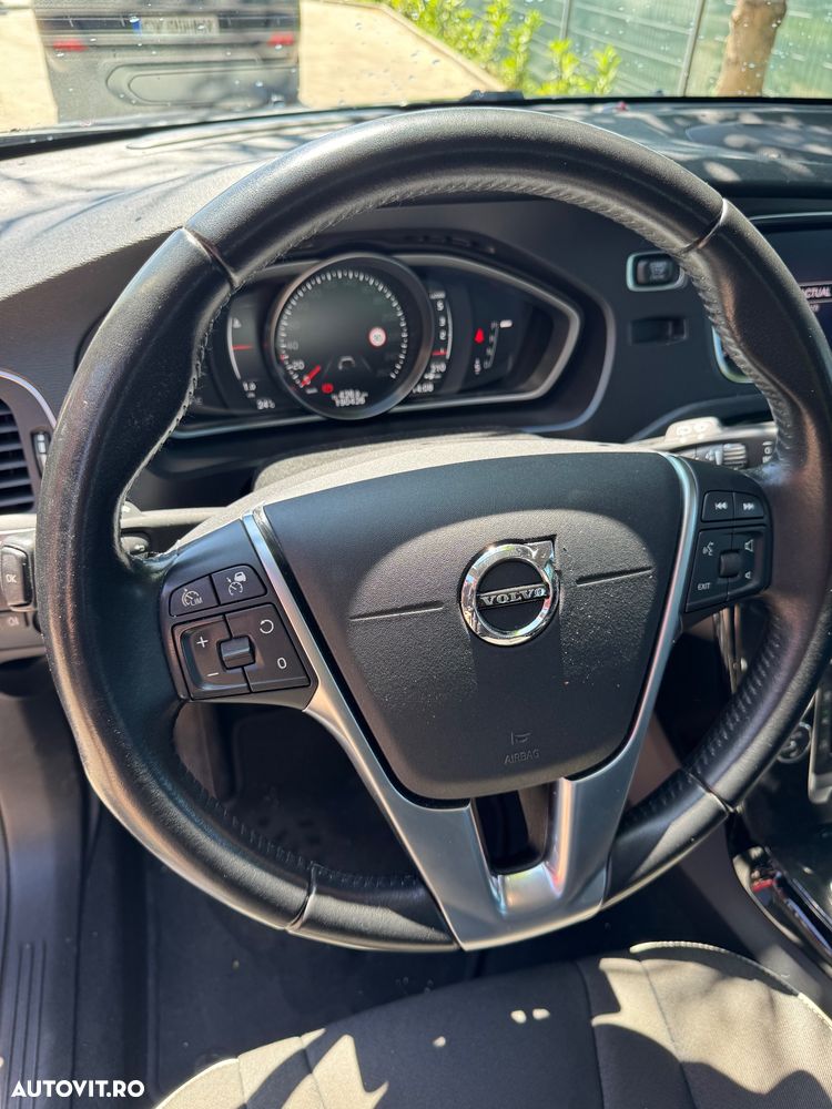 Volvo V40 D3 Geartronic Momentum - 7