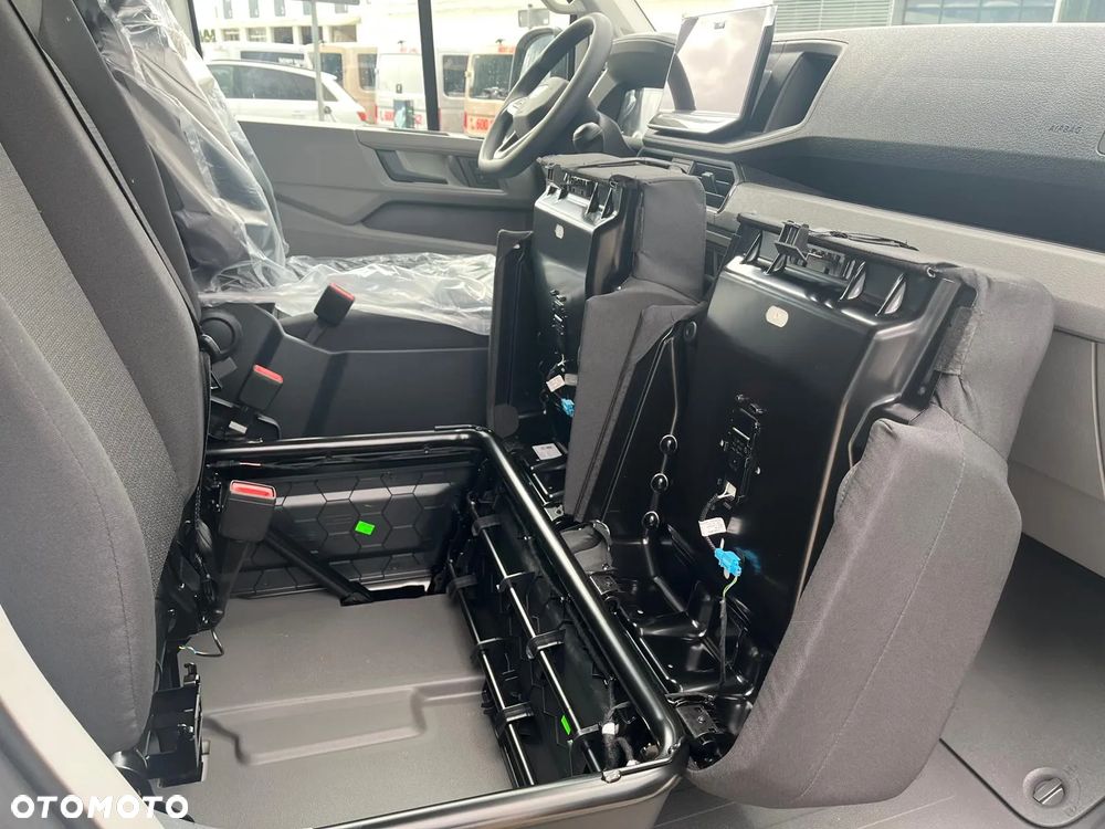 MAN TGE 3.180 4X2F SB - 13