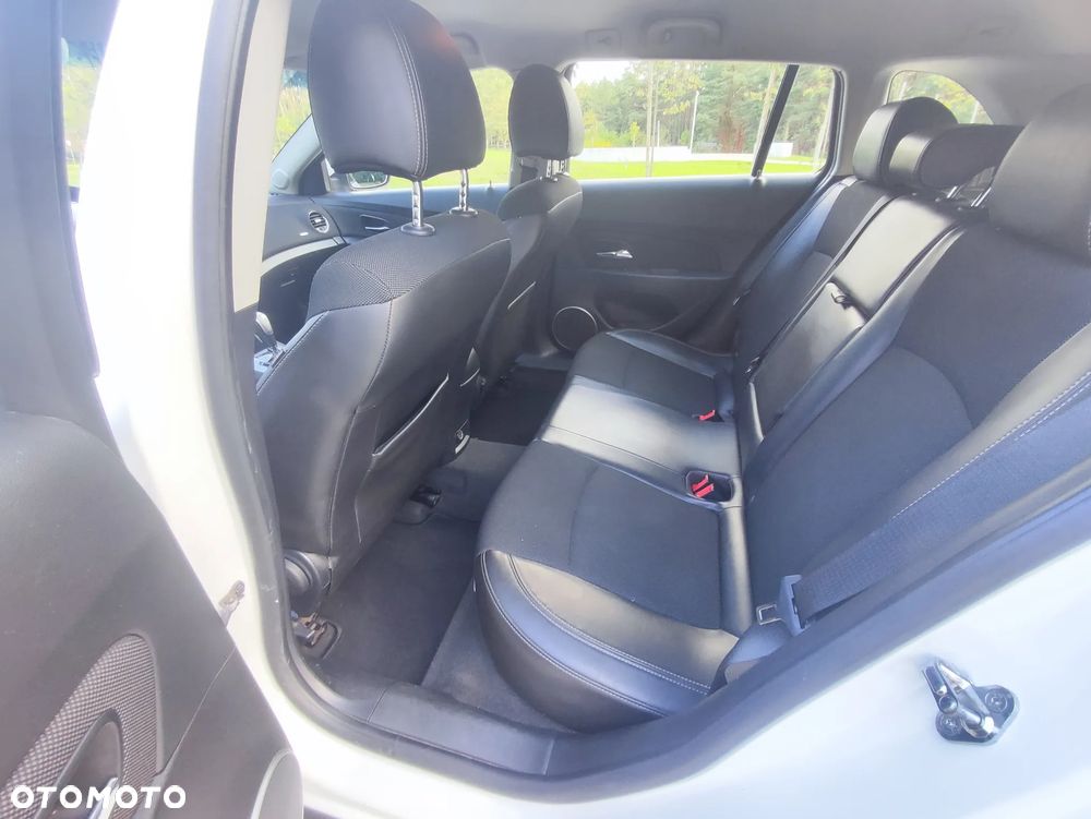 Chevrolet Cruze - 18