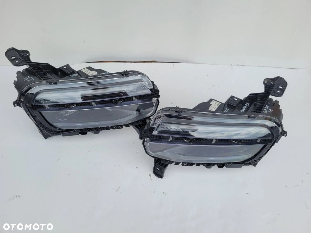 JEEP AVENGER - LAMPA LAMPY PRZEDNIE PRZÓD - 1