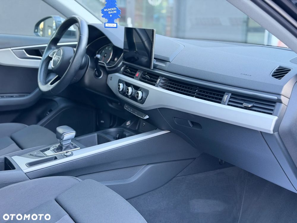 Audi A4 Avant 30 TDI S tronic advanced - 34