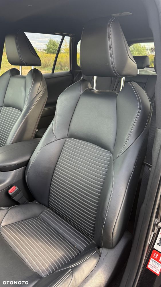Toyota RAV4 2.5 Hybrid Black Edition by JBL 4x2 - 12