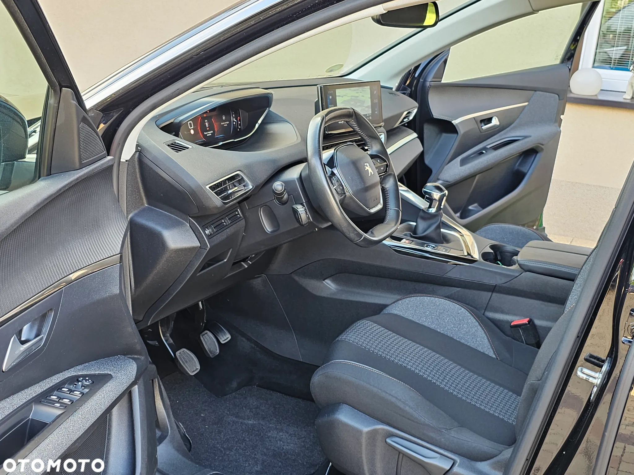 Peugeot 3008 1.5 BlueHDi Allure S&S - 20