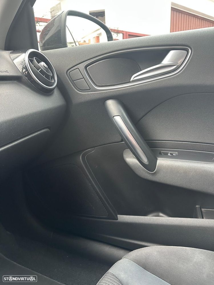 Audi A1 Sportback ver-1-6-tdi - 7