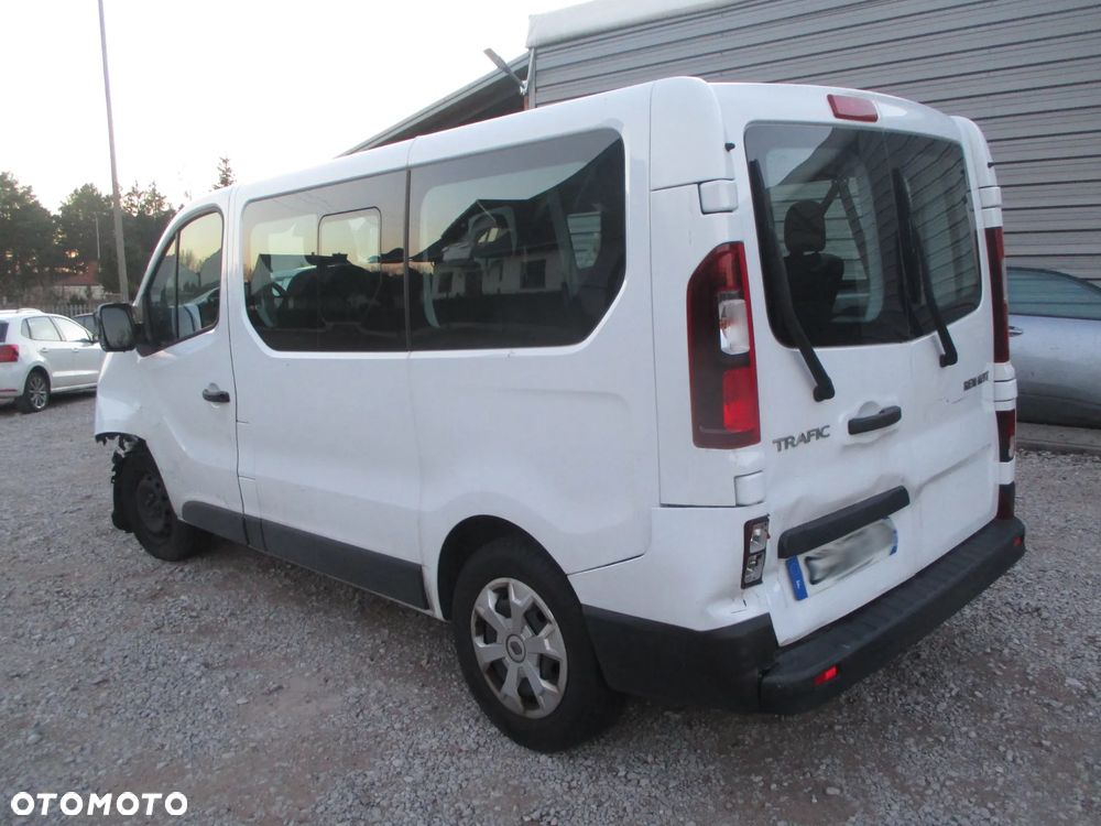 Renault Trafic 2.0 dCi - 4