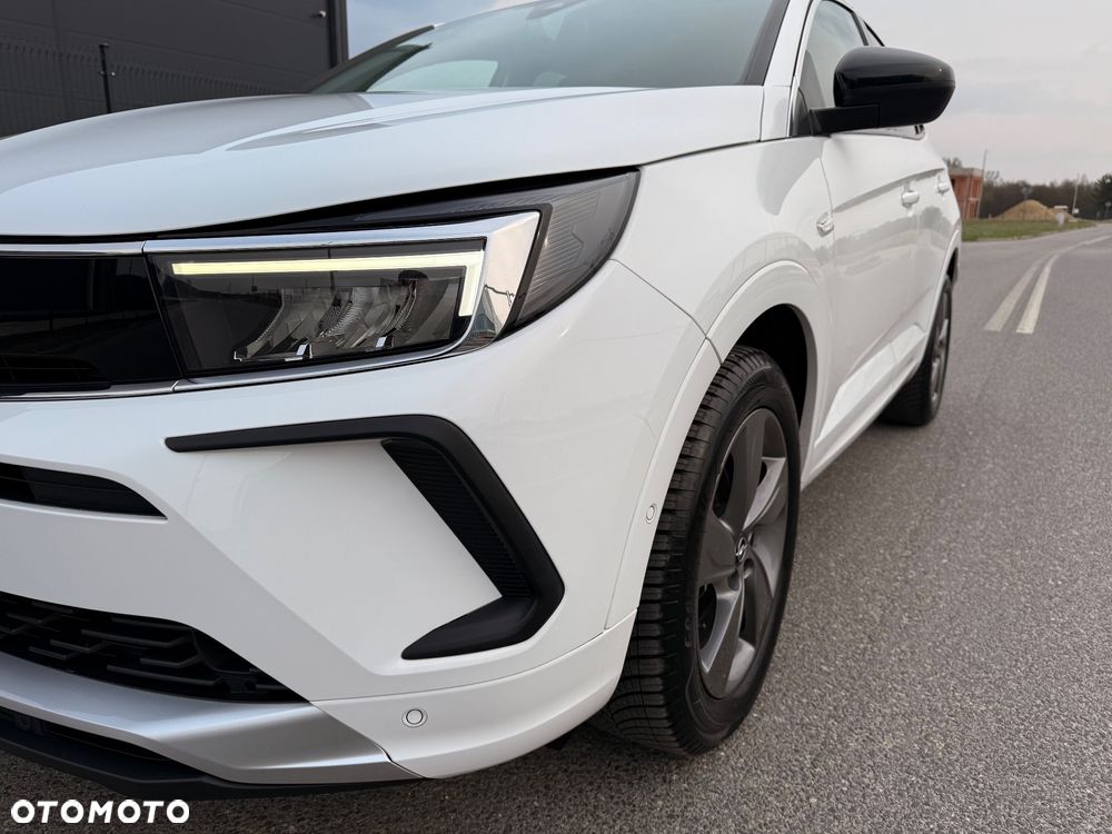 Opel Grandland 1.2 T Edition S&S - 17