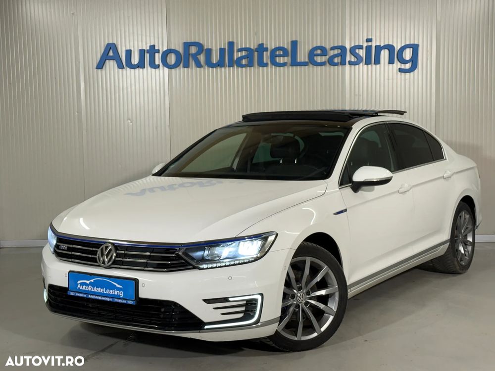Volkswagen Passat - 2