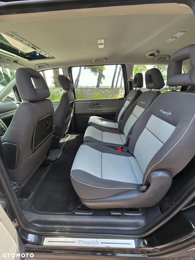 Volkswagen Sharan 2.0 Freestyle - 26