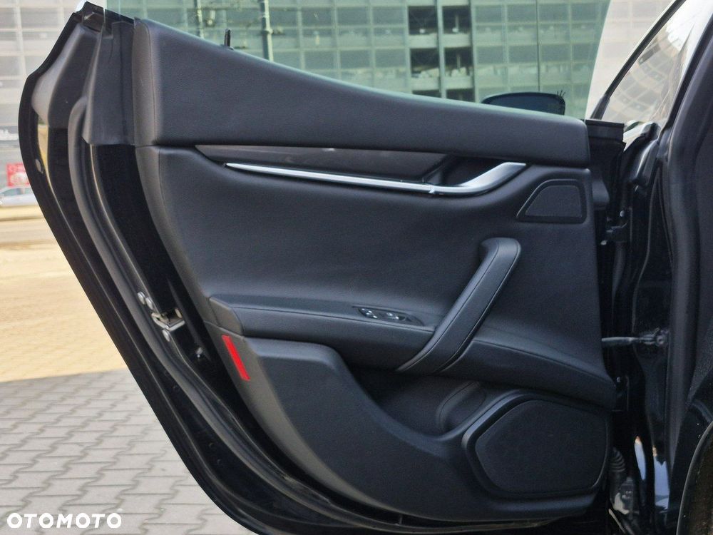 Maserati Ghibli - 16