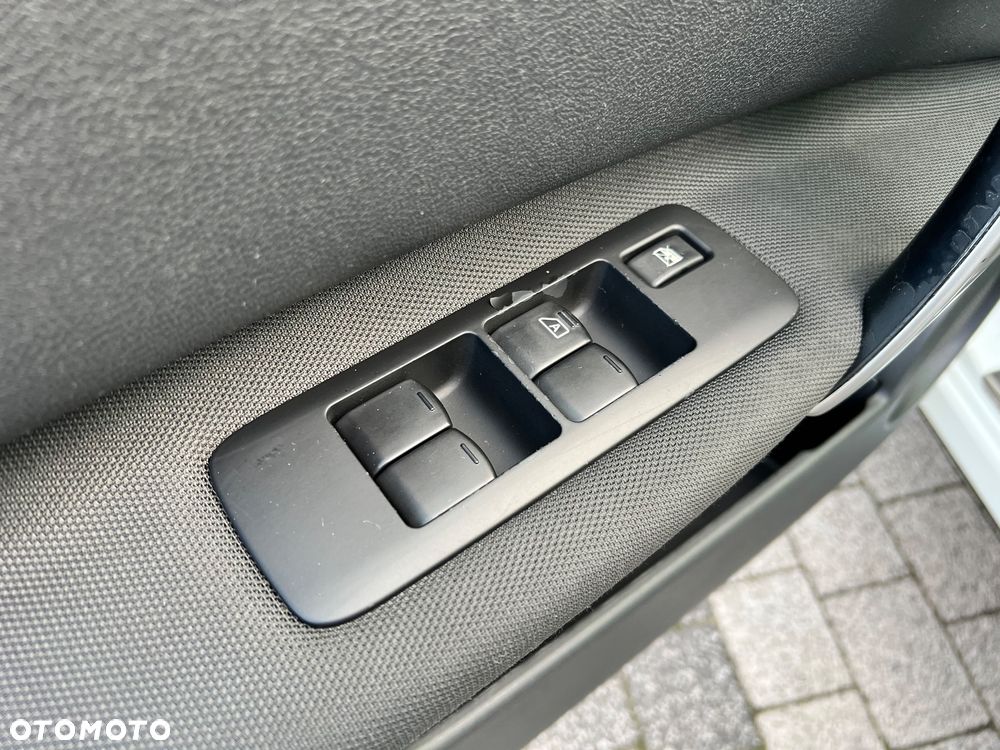 Nissan Qashqai 2.0 CVT tekna - 21