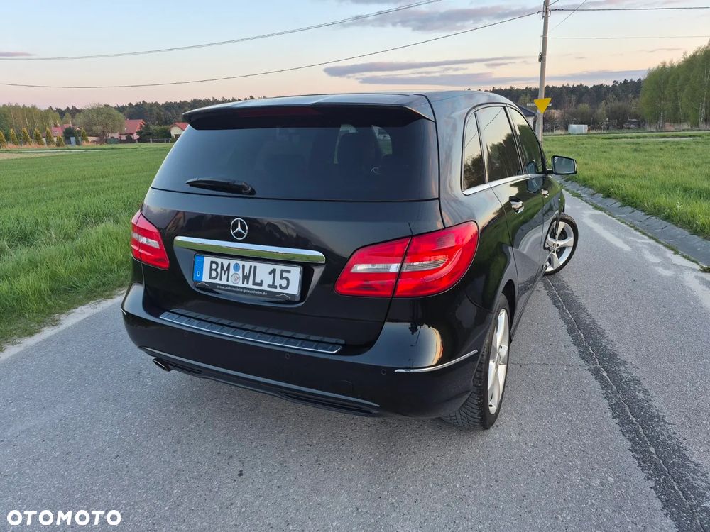 Mercedes-Benz Klasa B 200 BlueEFFICIENCY Edition 1 - 8
