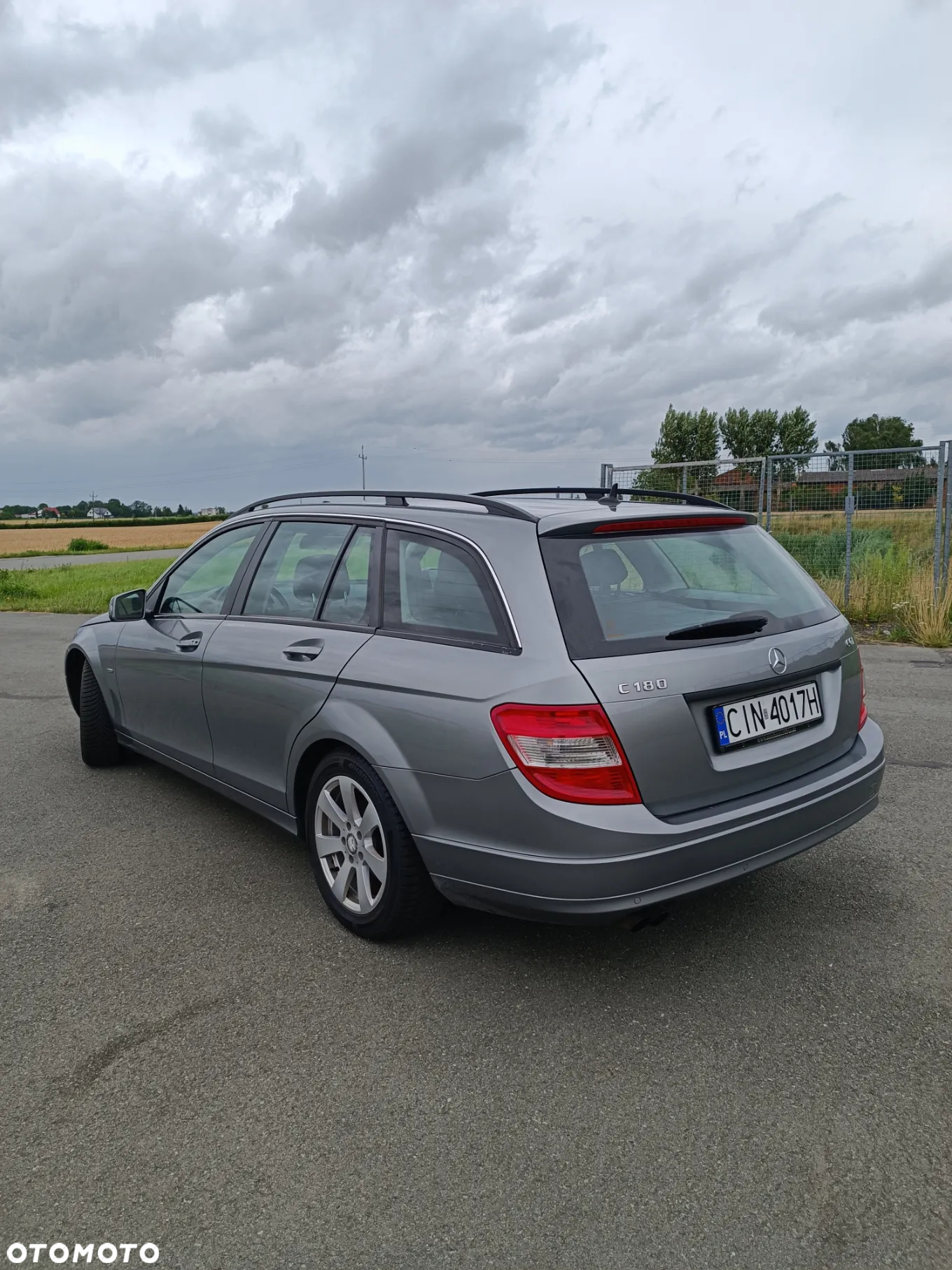 Mercedes-Benz Klasa C 180 T CGI BlueEFFICIENCY - 15