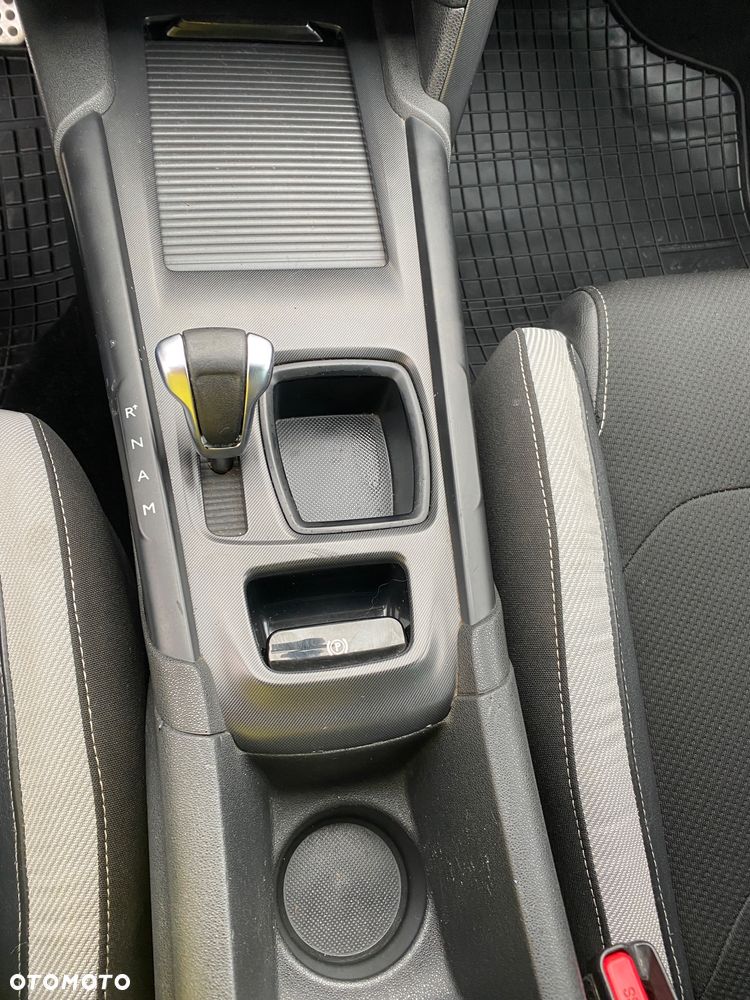 Citroën DS4 1.6 e-HDi SoChic MCP - 36