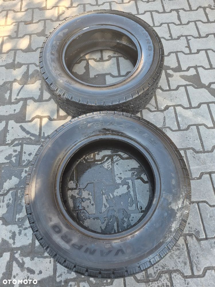 Opony do busa  235/65/16C - 6