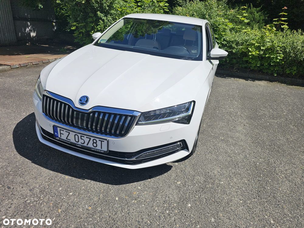 Skoda Superb 2.0 TDI SCR Style DSG - 1