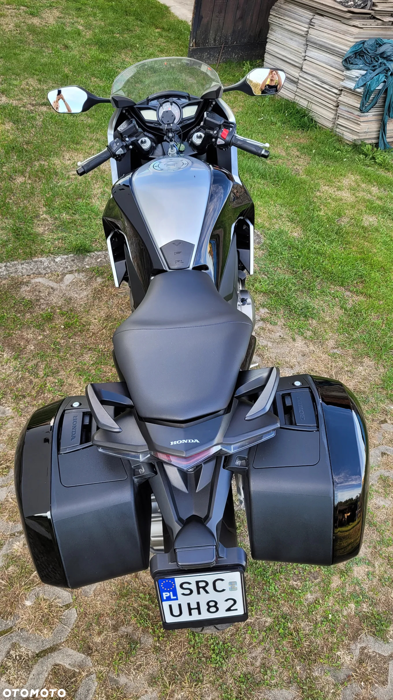 Honda VFR - 2