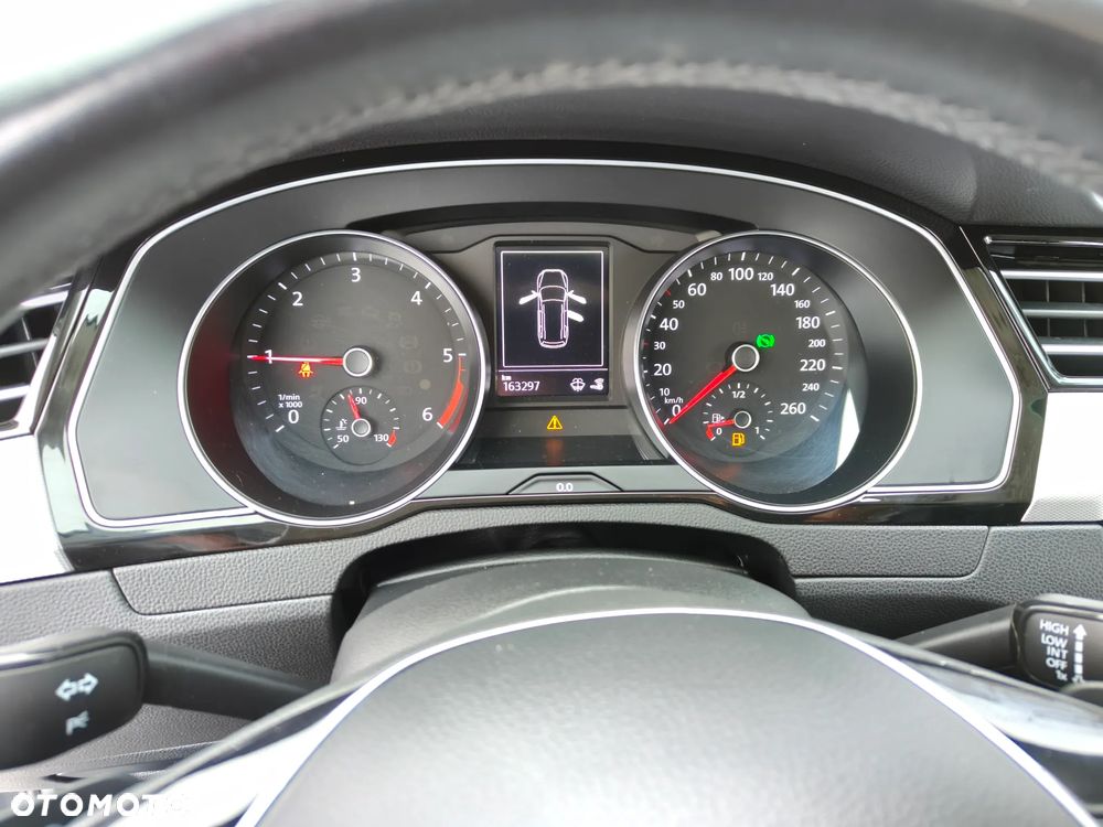 Volkswagen Passat 2.0 TDI SCR DSG Comfortline - 13