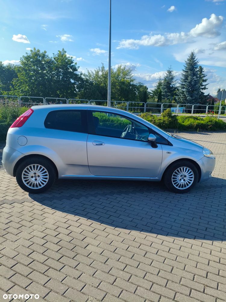 Fiat Grande Punto - 4