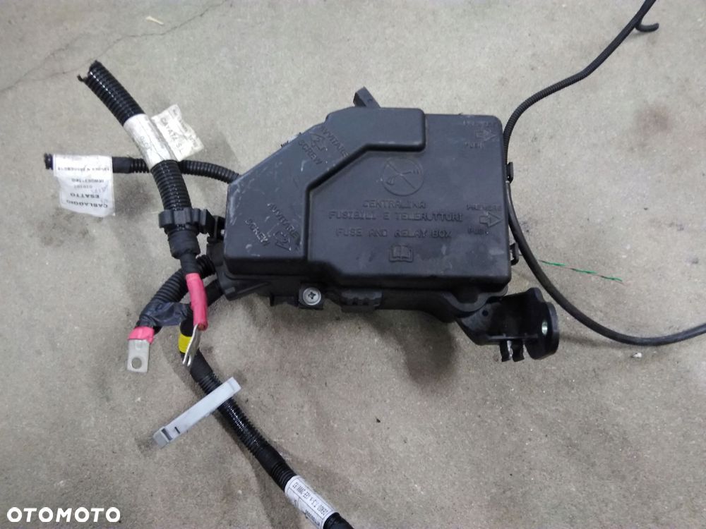 skrzynka bezpieczników alfa romeo giulietta kpl