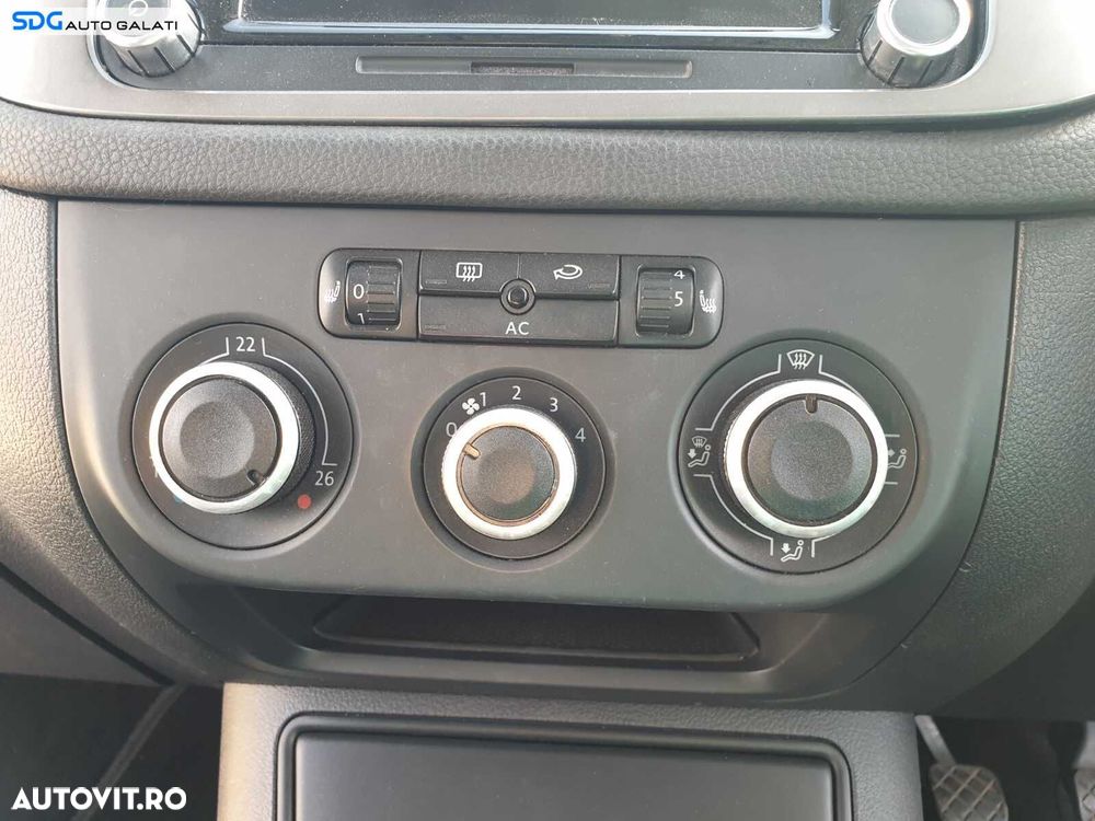 Climatronic Panou Comanda AC Aer Conditionat Clima cu Incalzire Scaune Volkswagen Tiguan 2007 - 2015 - 1