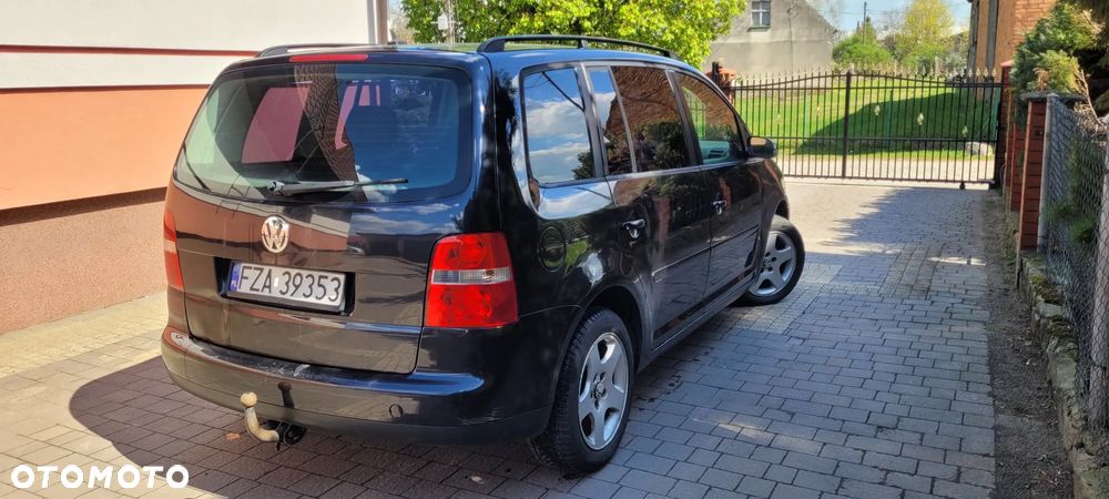 Volkswagen Touran 2.0 TDI Trendline - 3