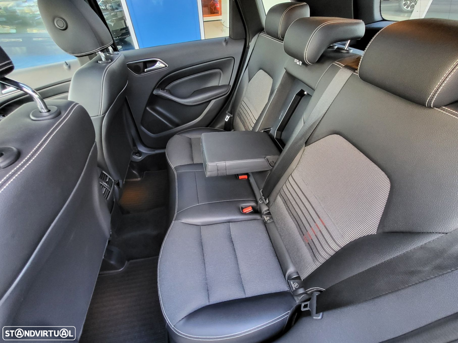 Mercedes-Benz B 220 d Style - 18