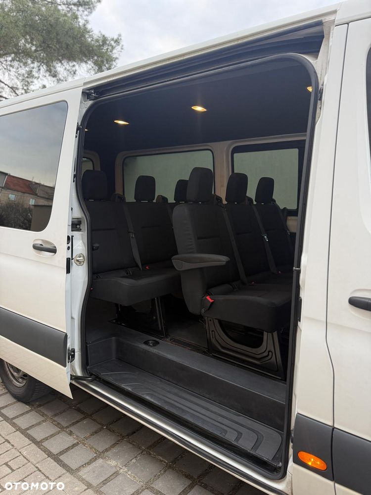 Mercedes-Benz Sprinter - 9