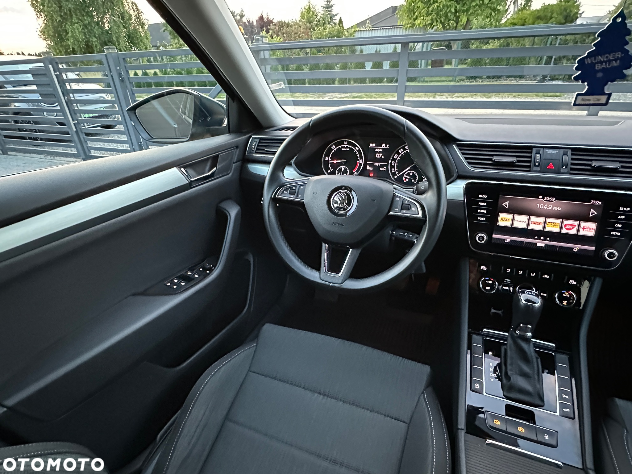 Skoda Superb 2.0 TDI Ambition DSG7 - 23