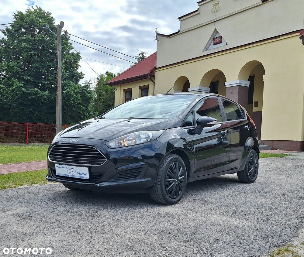 Ford Fiesta 1.0 Champions Edition - 16