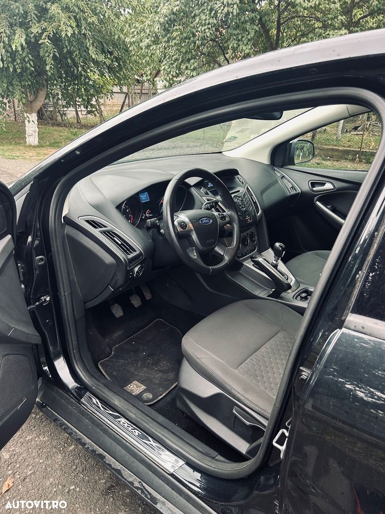 Ford Focus Turnier 1.0 EcoBoost Start-Stopp-System Business Edition - 4